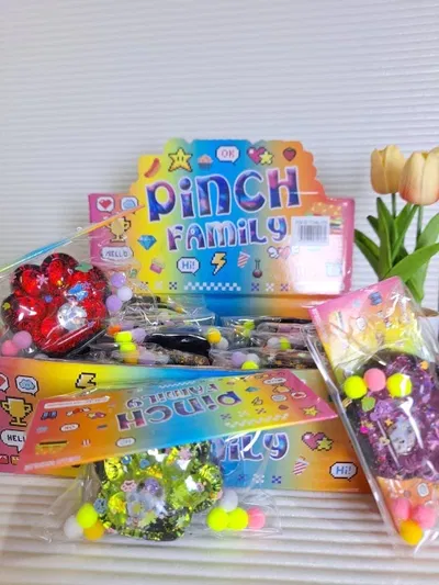 SQUISHI PATITA C/LUCES Y BRILLO