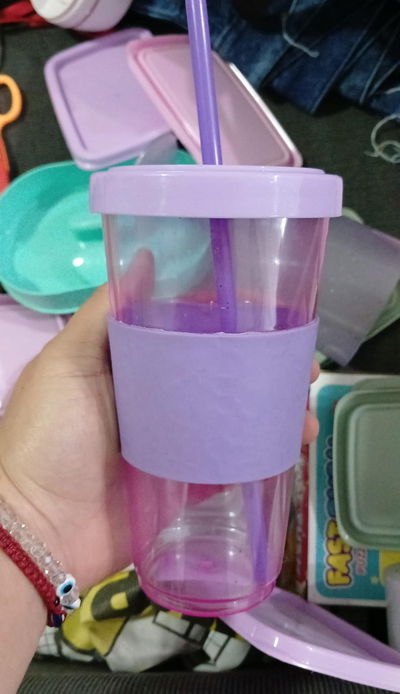 Vaso milshake con tapa y sorbete