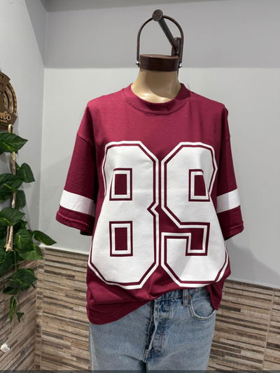 Remera Universitaria Boxy fit