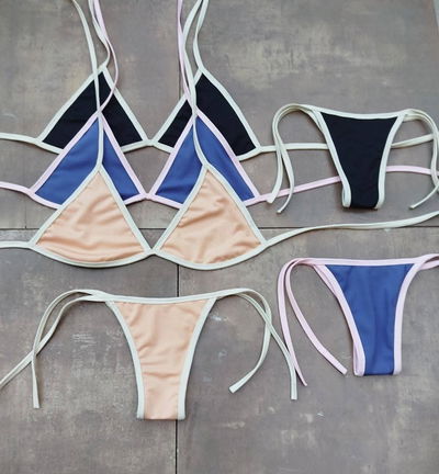 Docena de bikinis combinadas