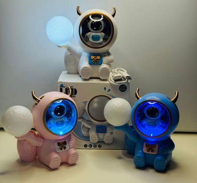 Lampara astronauta luna iluminada o luz noche