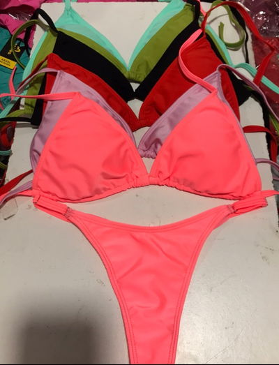 Docena de Bikini con colaless