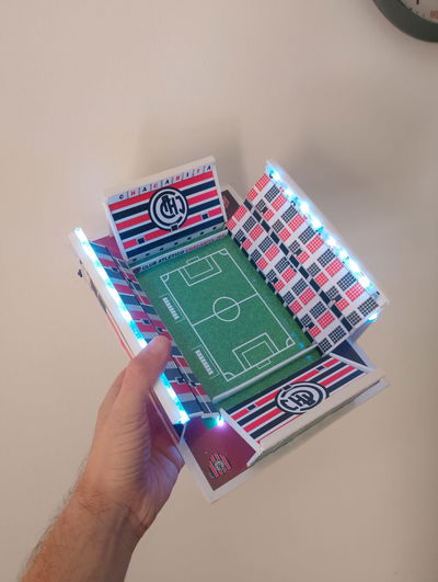 Maqueta Estadio El cilindro de Avellaneda Racing Clubcon público 27 x 37cm