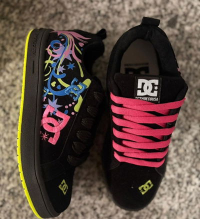 Zapatillas DC bordadas y estampadas