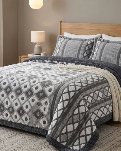 Manta con corderito cherry con relieve 2 1/2