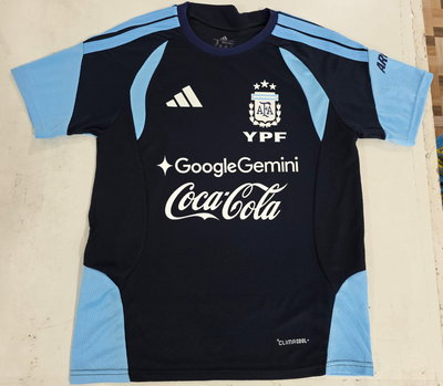 CURVA COMPLETA Camiseta Premium Termosellado ARGENTINA ENTRENAMIENTO 2026