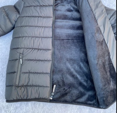 Campera lisa de hombre con piel