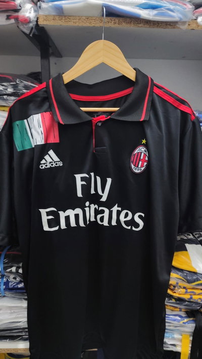 Camiseta milan retro talle especial