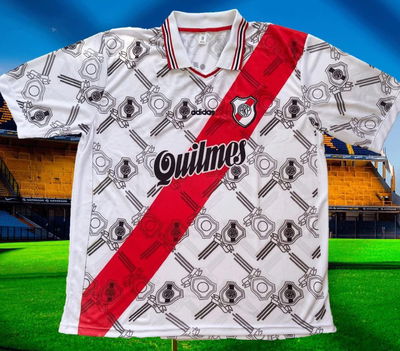 Camiseta River retro talle especial