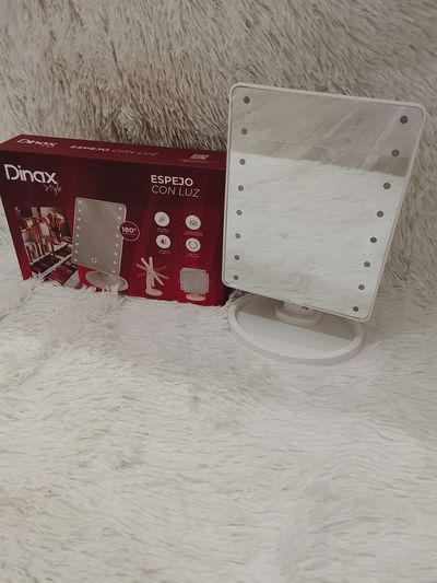 Espejo con luces Led Dinax