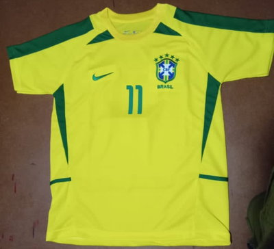 Camiseta Retro Brasil 2002