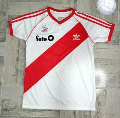Camiseta River Retro