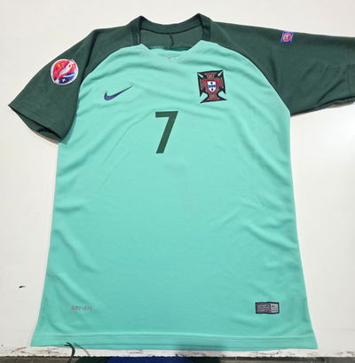 Camiseta selección de Portugal x curva 