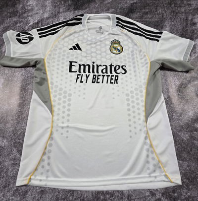 Camiseta Real Madrid titular 2025 x curva
