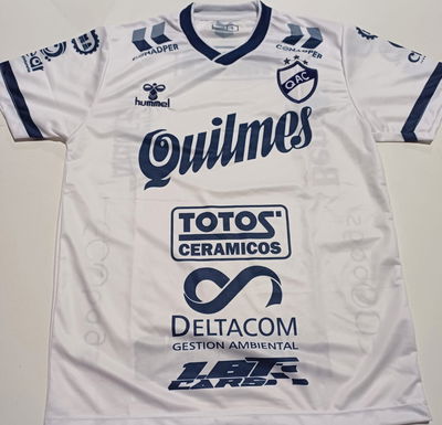 Camiseta Quilmes blanco x curva
