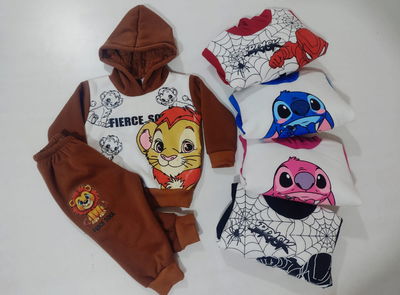 Pack x 5 - Conjuntos bebé con piel Personajes