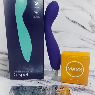 Vibrador Y Masajeador ( DE REGALO PRESERVATIVOS Y SOBRES DE GEL