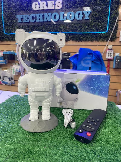 Lampara Astronauta Proyectora De Estrellas Luz Led Con Control Remoto