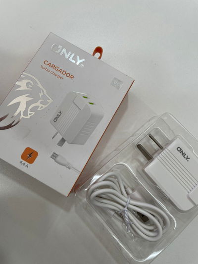 CARGADOR 220V 2USB + CABLE V8 ONLY MOD06 