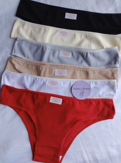 Vedetinas talle 48 . Pack x 4