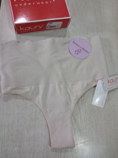 Trusa Kaury