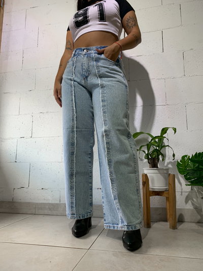 WIDE LEG SOLE