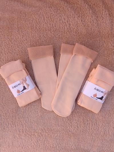 Medias peluche cortas color claro