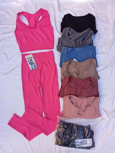 Conjunto deportivo LE VICTORIA'S importado de excelente calidad 2106