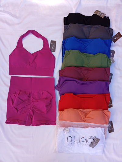 Conjunto deportivo Top + calza corta D'LIRIO PREMIUM. N069. 