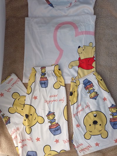 Pijama 3 piezas importado D. (Winnie Pooh, cremita)