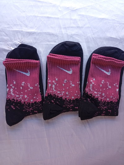 Tennis NIKE PINTITAS, FUCSIA/NEGRO, LOGO BLANCO. Adulto., Algodón