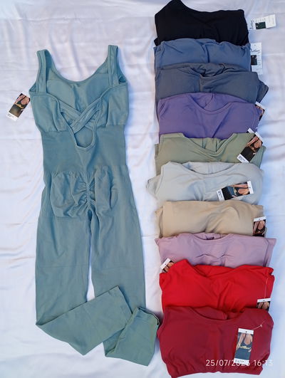 Catsuit deportivo largo, espalda descubierta LE VICTORIAS PREMIUM. YE-3701