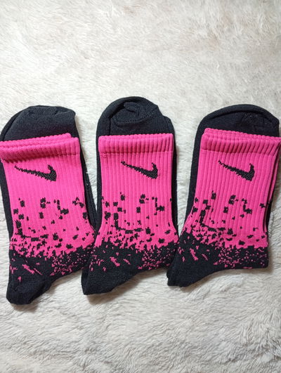 Tennis Nike "Fucsia pintitas" negro. algodón 