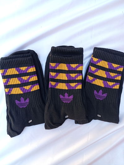 Tennis ADIDAS NEGRA MARMOLADA VIOLETA. Adulto. LC