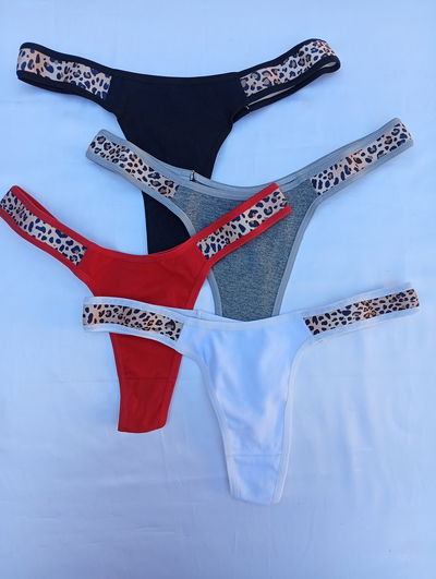 Less en V aleta print