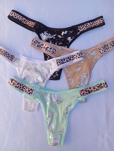 Less en V aleta print, Morley con brillos sublimados en tela.