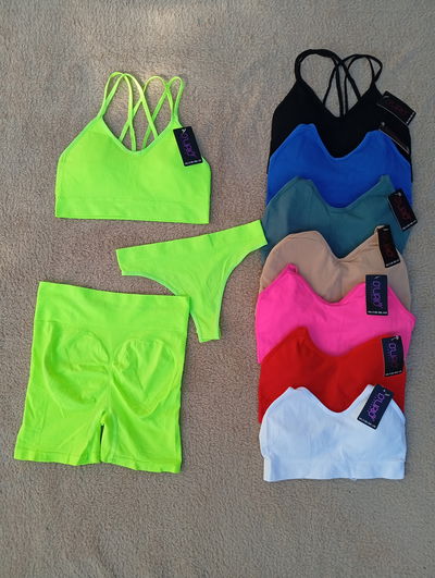 Conjunto 3 piezas importada Marca D`lirio.
