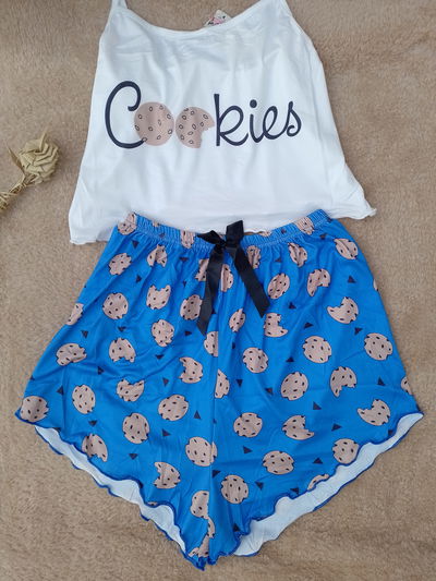 Pijama tipo top con short. Excelente calidad, cookies Dolemiso Importado 