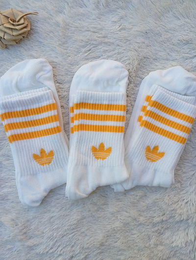 Adidas BLANCAS RAYAS AMARILLAS, Adulto. LC