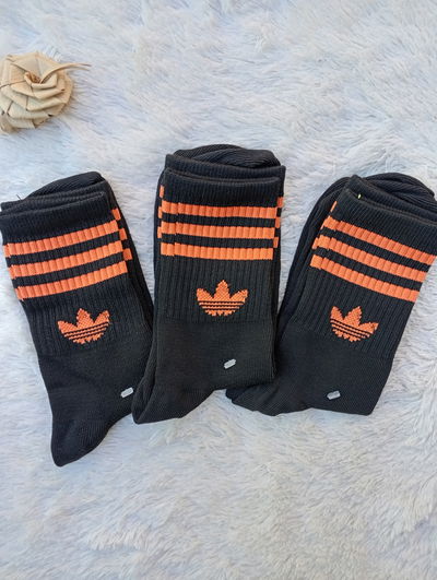 Adidas NEGRA RAYA NARANJA, Adulto. LC
