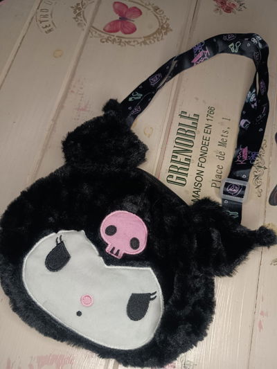 Cartera kuromi c/ correa