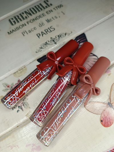 Gloss matte con moño
