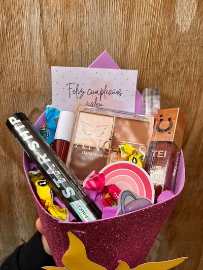 RAMOS O BOX DE MAQUILLAJE🌻 para cualquier ocasión (cumpleaños, días festivos)