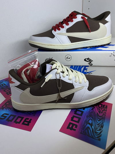 Jordan 1 Reverse Mocha x Travis Scott