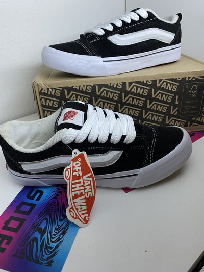 Vans Knu Skool