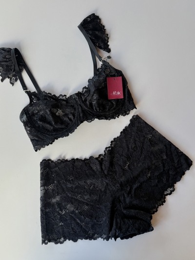 Conjunto Merlina Negro