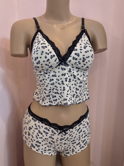Pijama Daisy Blanca Flores Azules