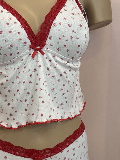 Pijama Daisy Flores Rojas 