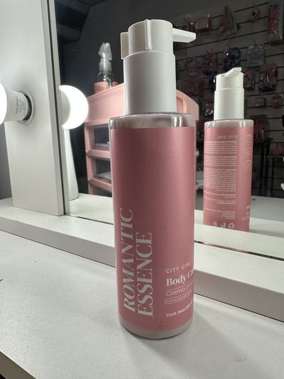 CREMA CORPORAL Con Ácido Hialuronico 