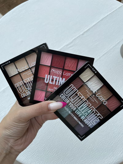 PALETA DE SOMBRAS MISS LARA